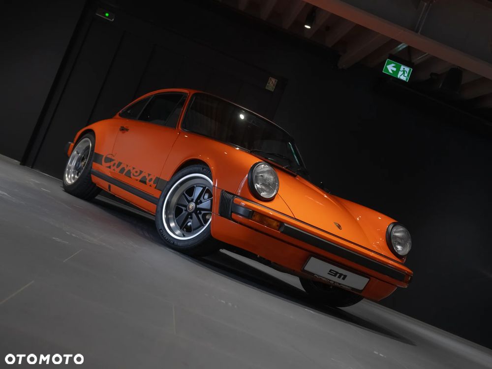 Porsche 911 - 12