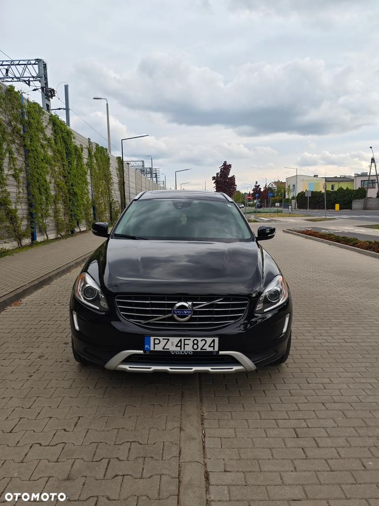 Volvo XC 60 T5 AWD Geartronic Momentum - 4