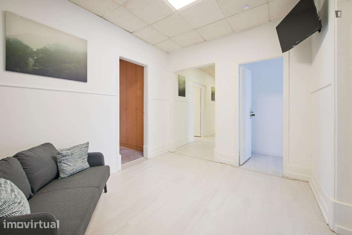 Quarto - localizado em Saldanha Lisbon - Grande imagem: 4/42