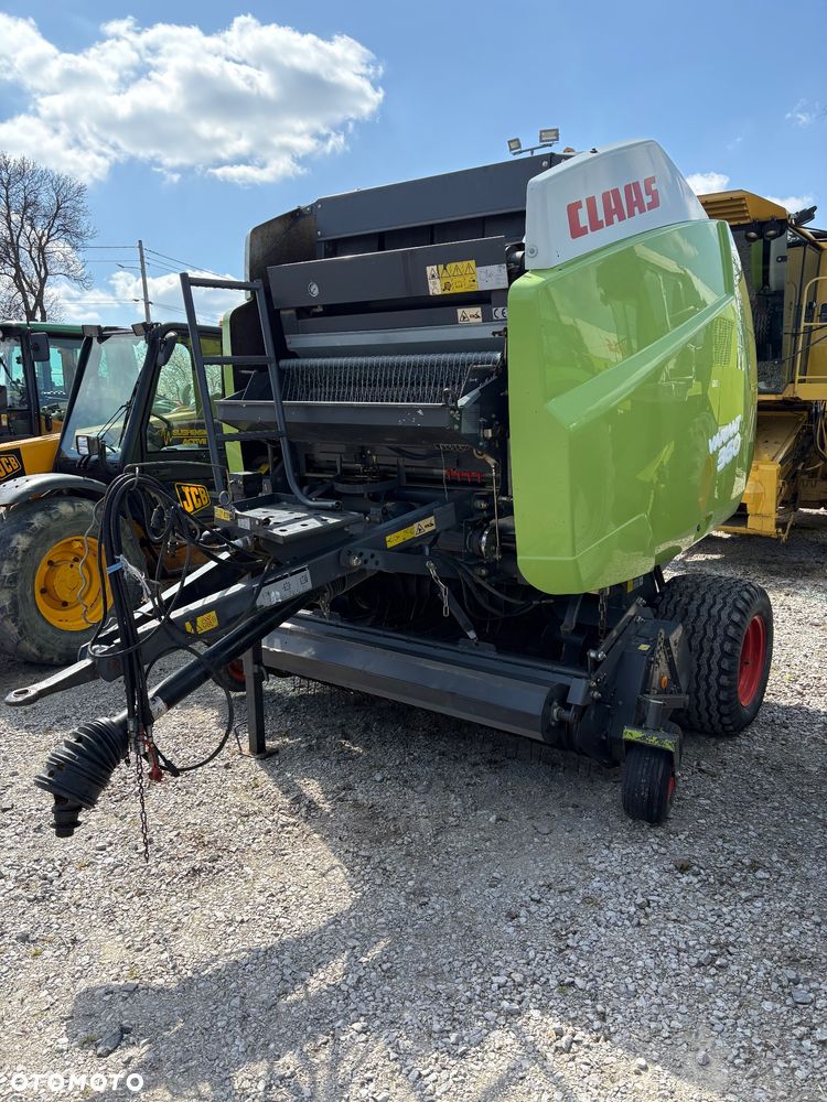 Claas Variant 360 - 6