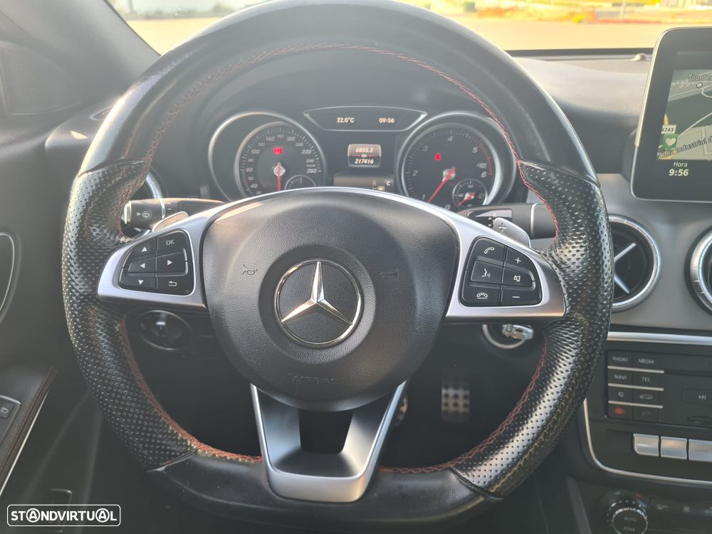 Mercedes-Benz CLA 220 d 4Matic 7G-DCT AMG Line - 13