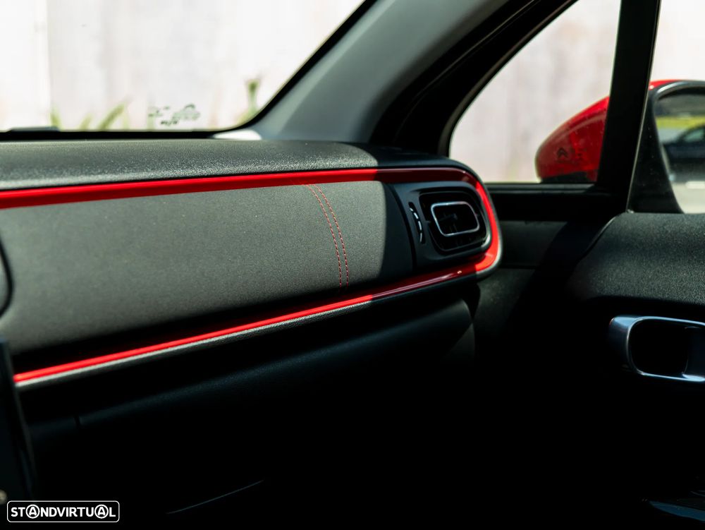 Citroën C3 1.2 PureTech Shine - 23