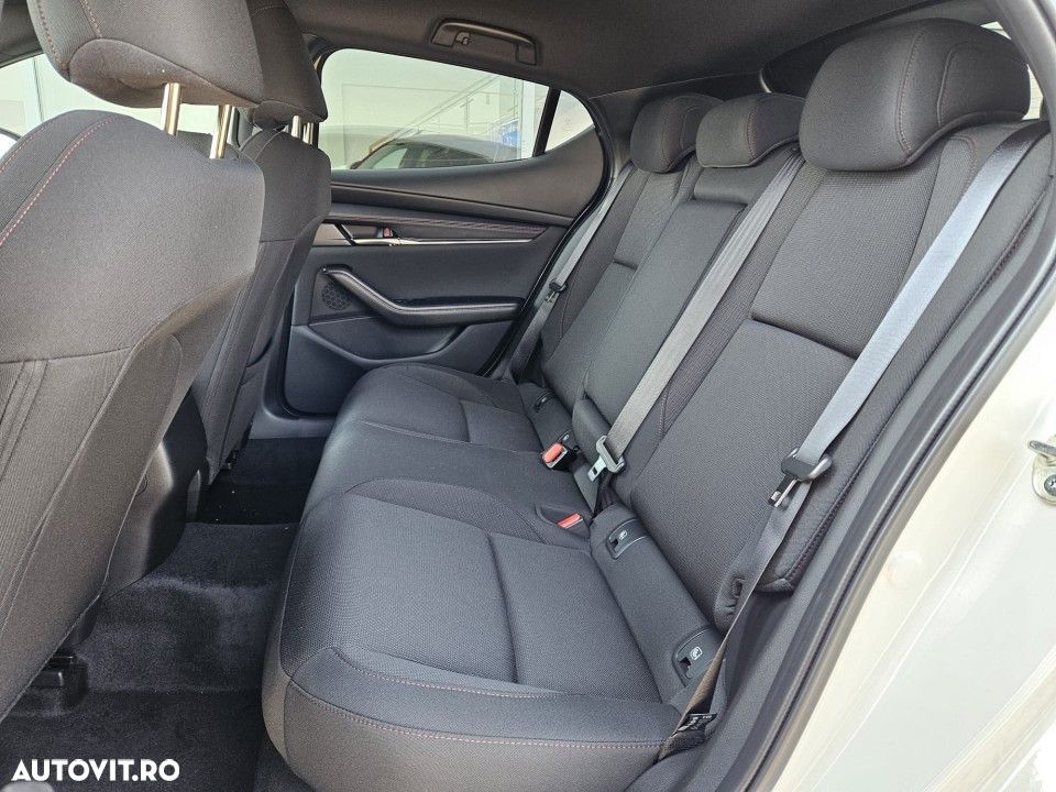 Mazda 3 - 7
