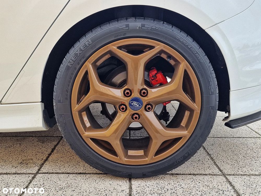 Ford Focus 2.0 EcoBoost ST mit Leder-Sport-Paket - 22