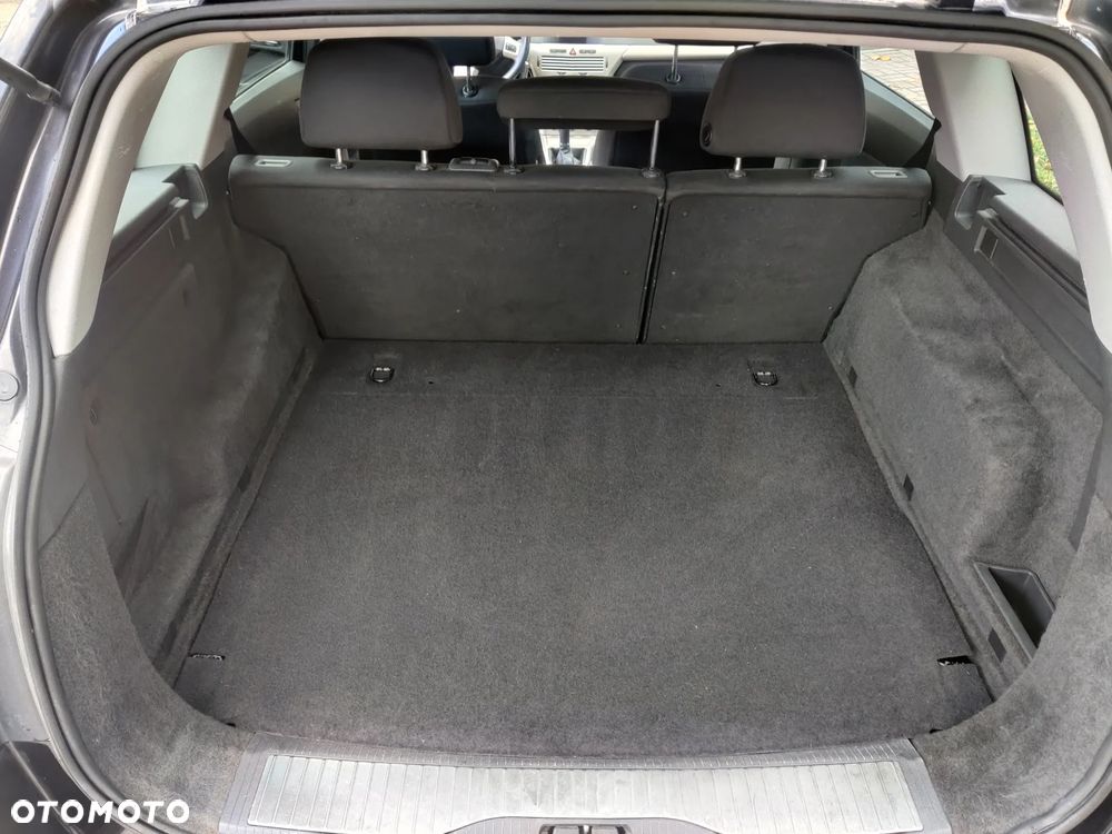 Opel Astra 1.6 Caravan Catch me - 22