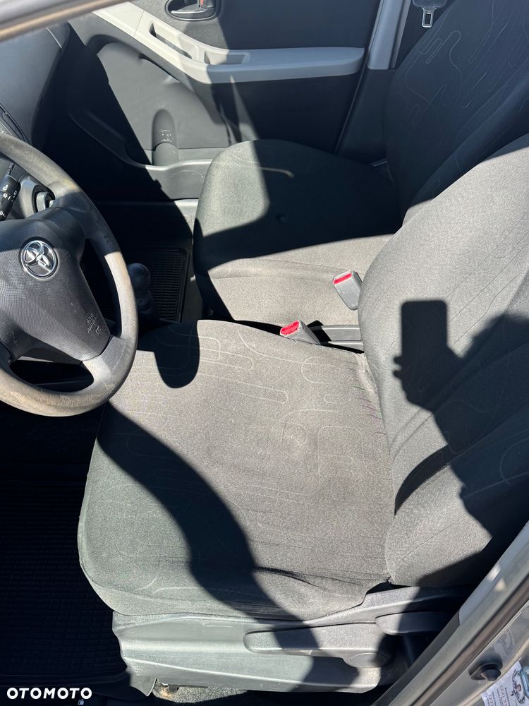 Toyota Yaris 1.0 Luna A/C - 13