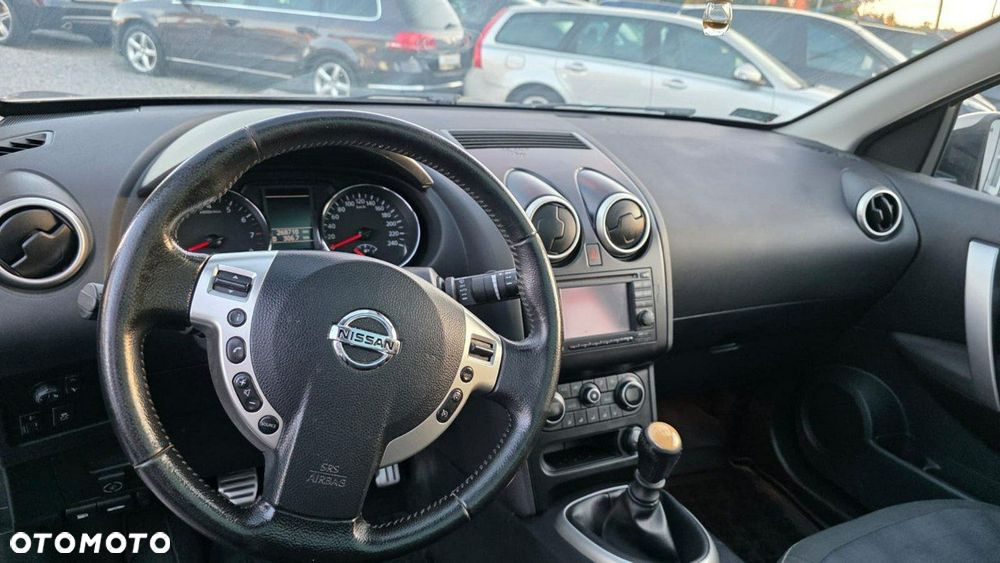 Nissan Qashqai+2 - 12