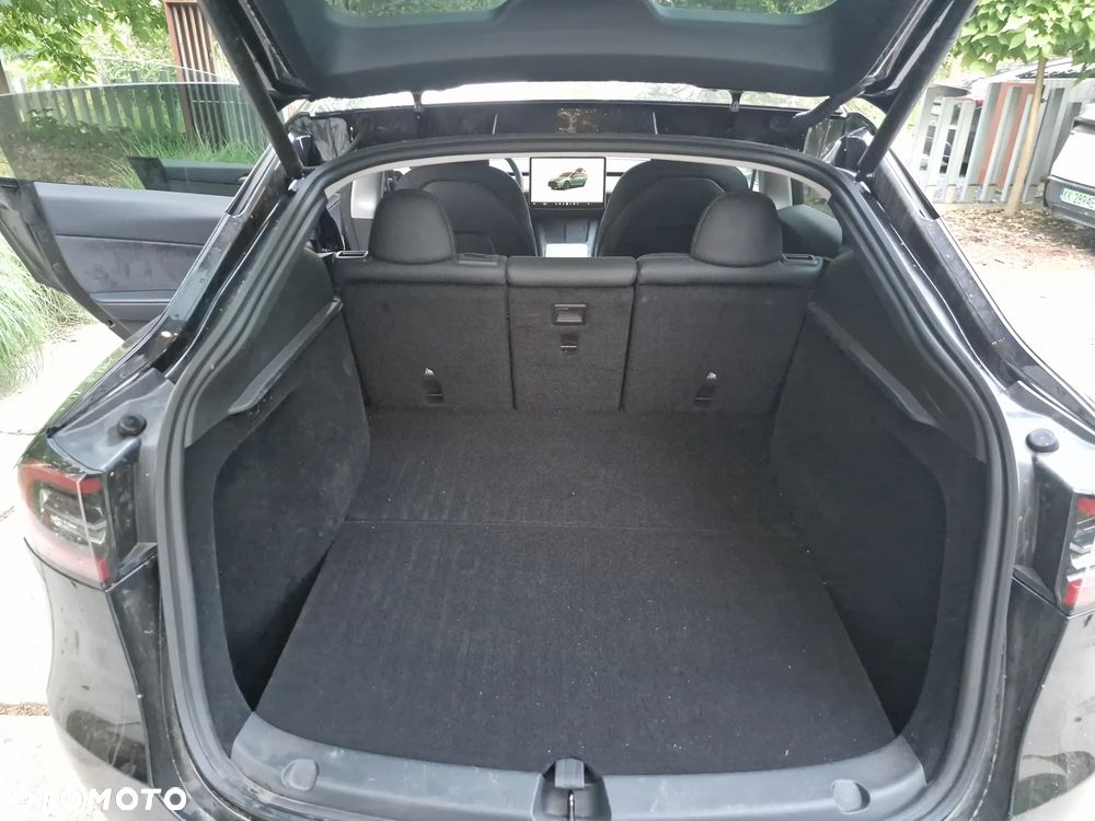 Tesla Model Y Performance AWD - 20