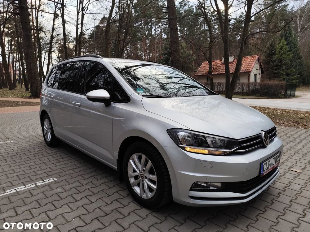 Volkswagen Touran 2.0 TDI SCR DSG Highline - 11