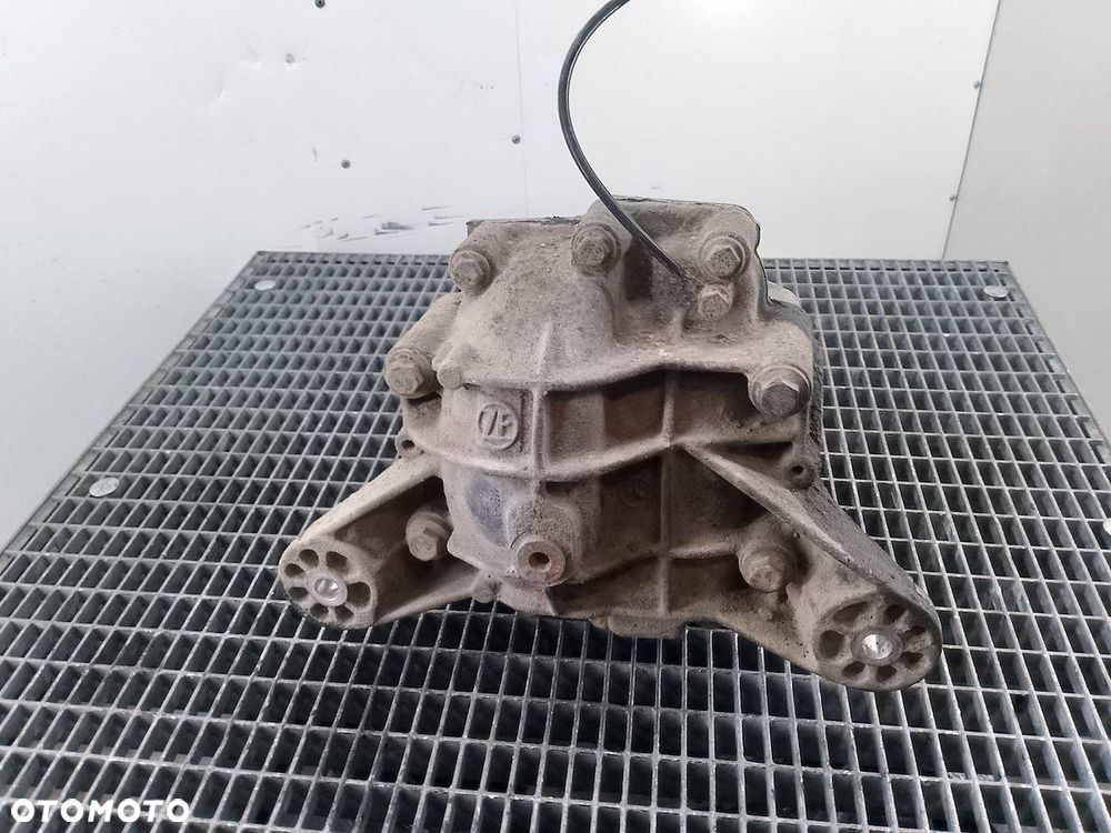 DYFERENCJAŁ TYŁ MERCEDES-BENZ ML W163 4460-310-013 2.7 CDI - 7