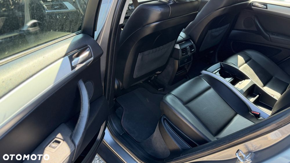 BMW X6 xDrive30d - 11