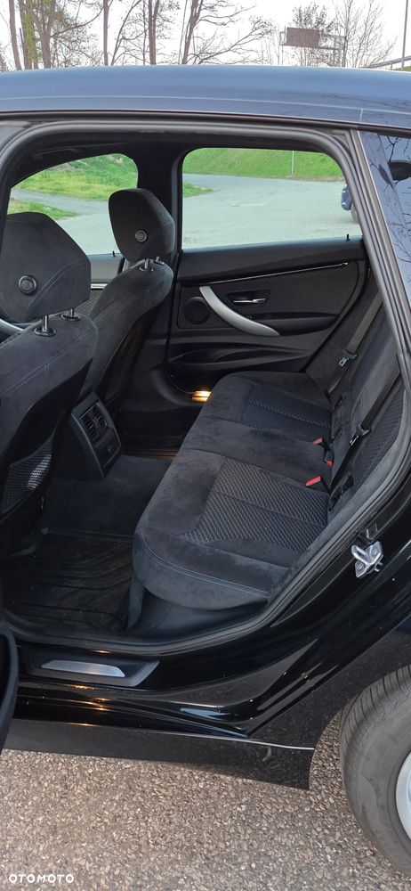 BMW 3GT 320i M Sport - 13