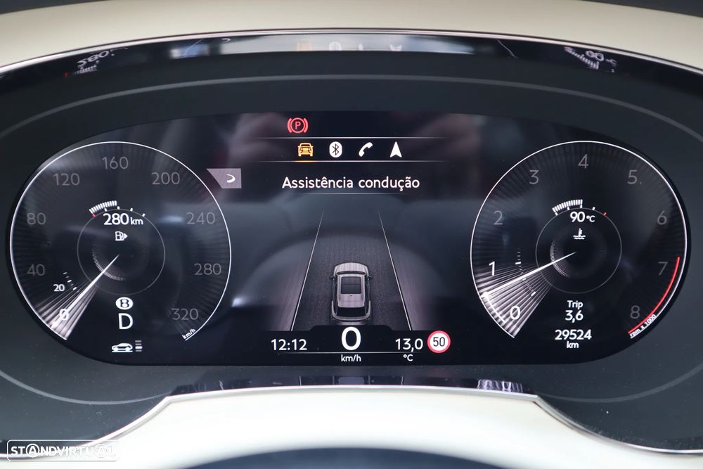 Bentley Bentayga V8 Azure - 50