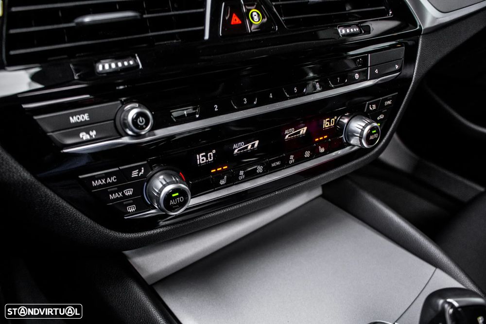 BMW 520 d Line Luxury Auto - 26