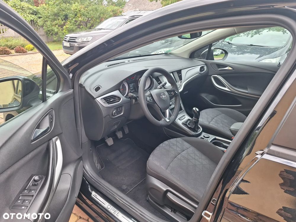 Opel Astra 1.4 Turbo 120 Jahre - 15