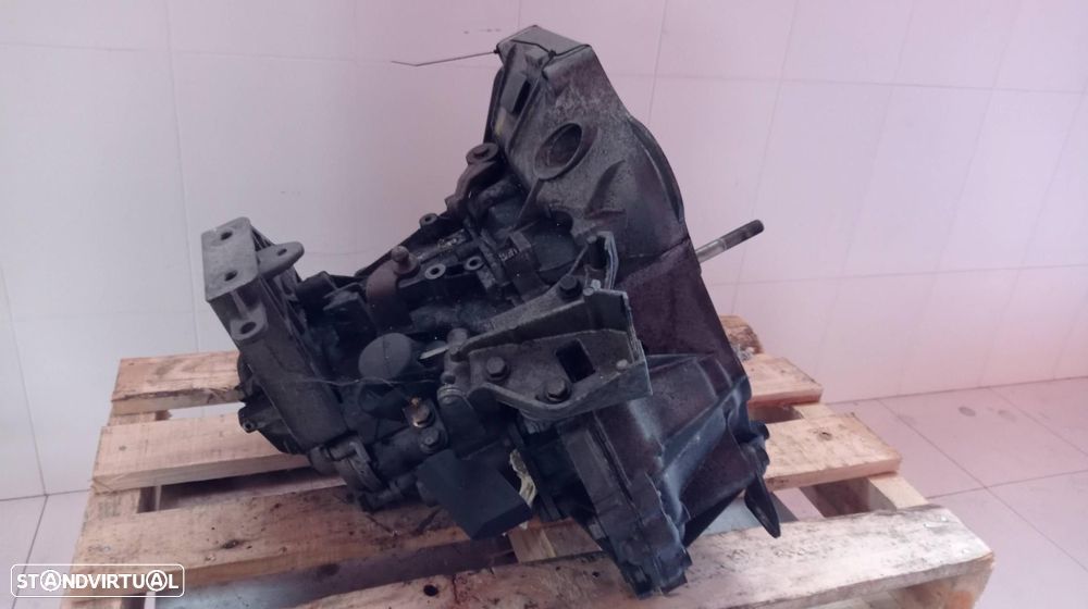 CAIXA DE VELOCIDADES FIAT GRANDE - 1