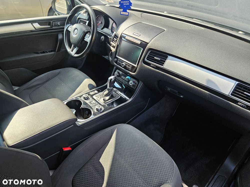 Volkswagen Touareg 3.0 V6 TDI BMT - 12