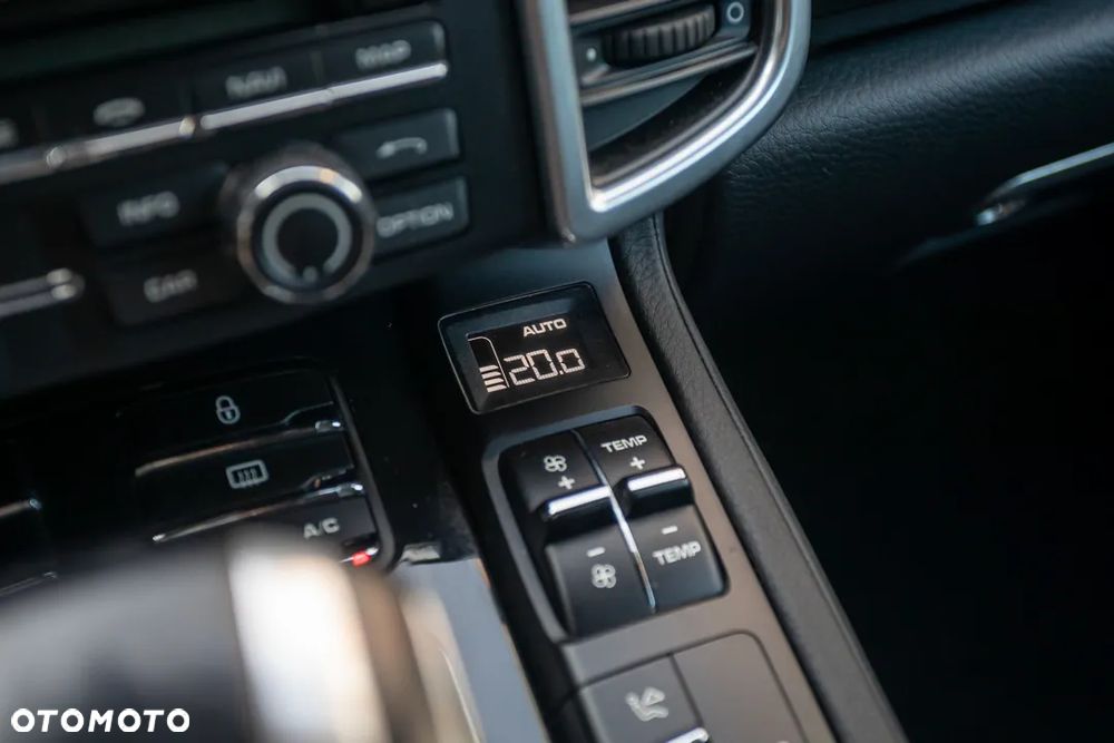 Porsche Cayenne Platinum Edition - 22