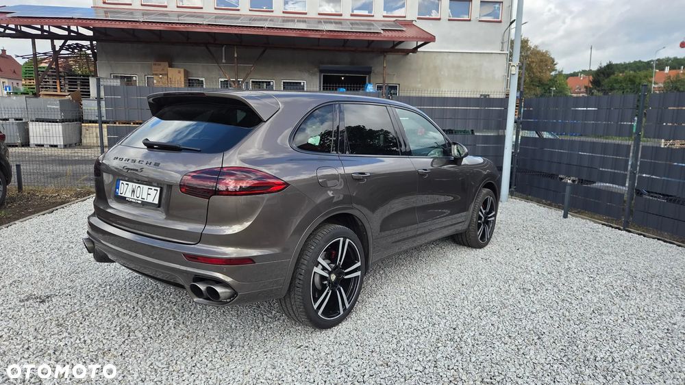 Porsche Cayenne Platinum Edition - 7