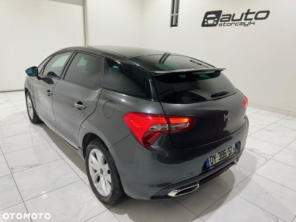 DS Automobiles DS 5 - 12