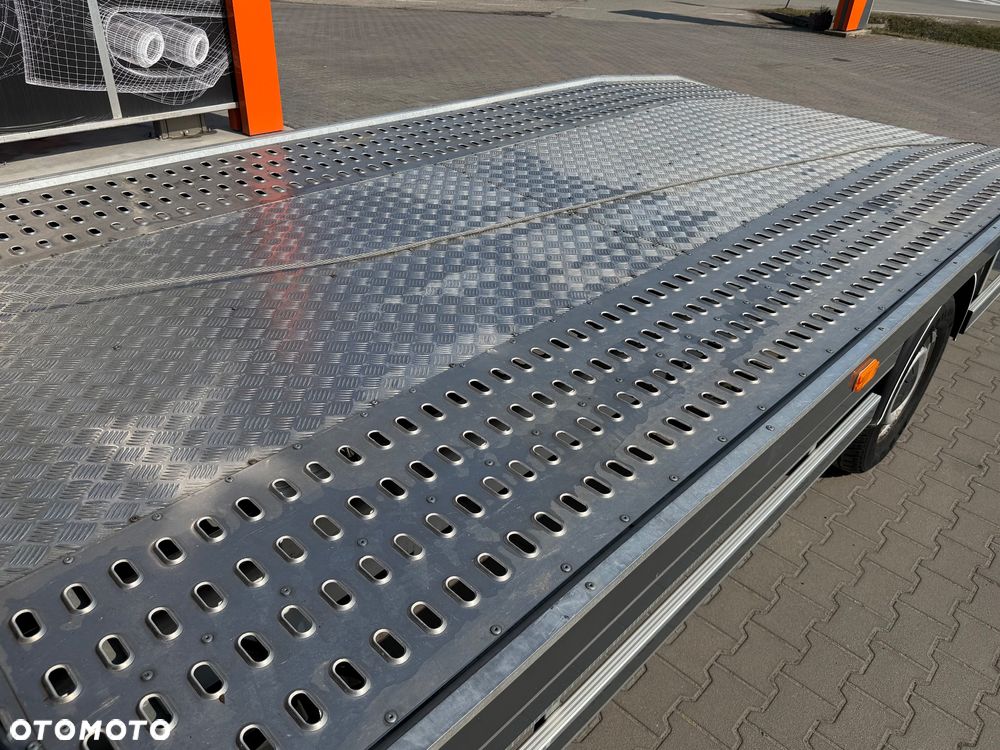Volkswagen Crafter - 11