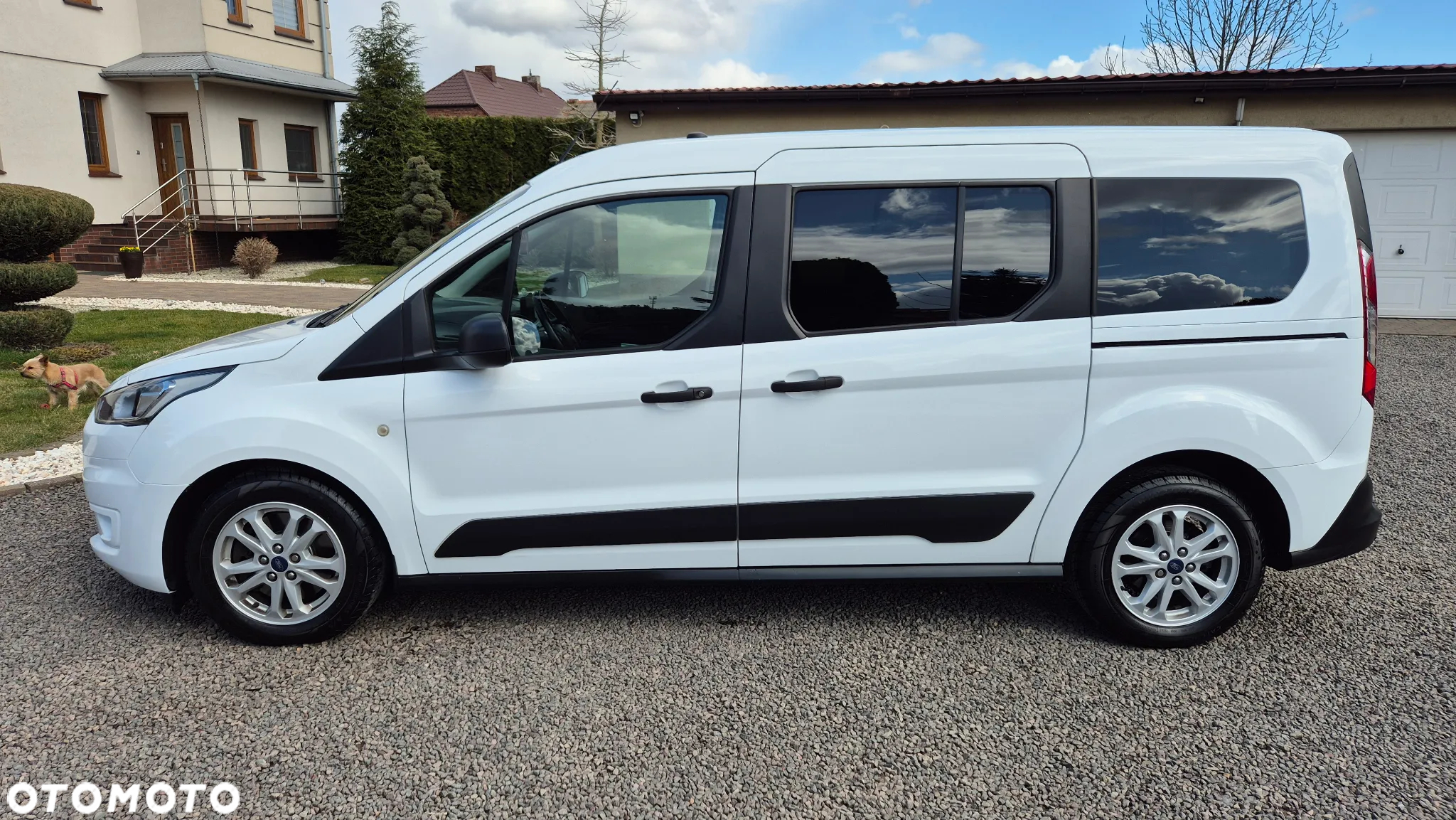 Ford Tourneo Connect Grand - 3