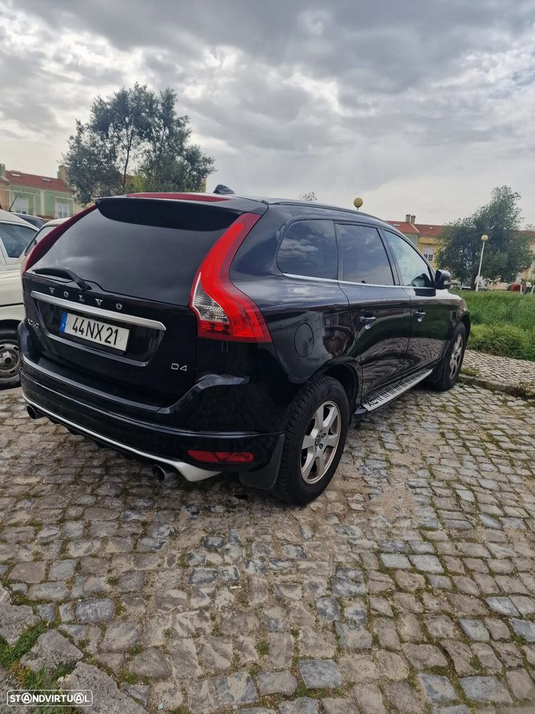 Volvo XC 60 2.0 D4 R-Design Momentum Geartronic - 3