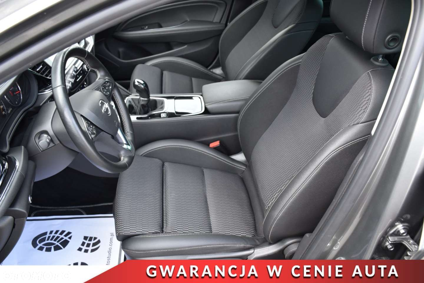 Opel Insignia - 11