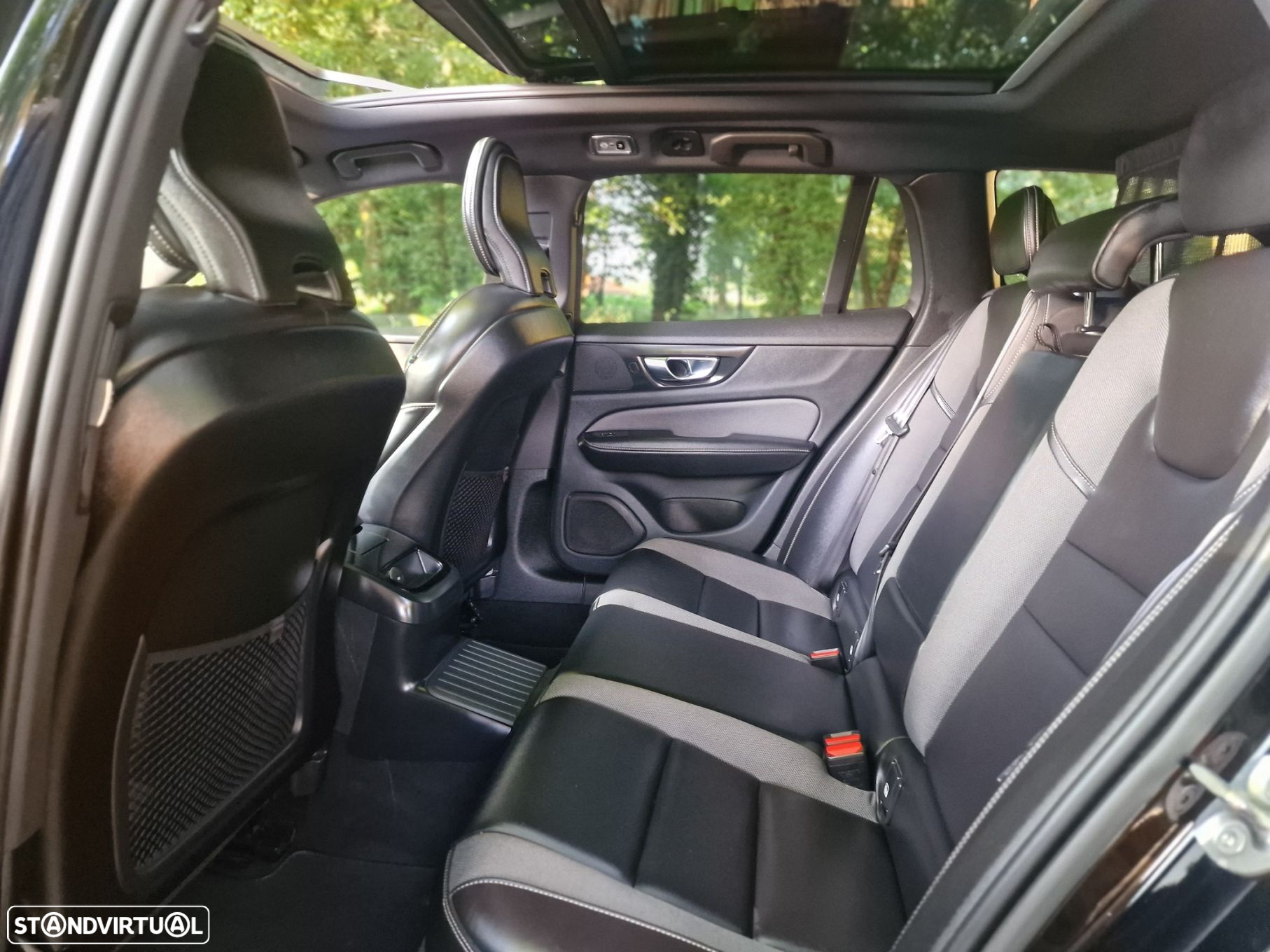 Volvo V60 2.0 T6 AWD TE Inscription Expression - 31