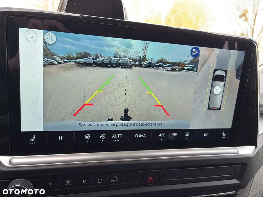 Volkswagen Caravelle - 31