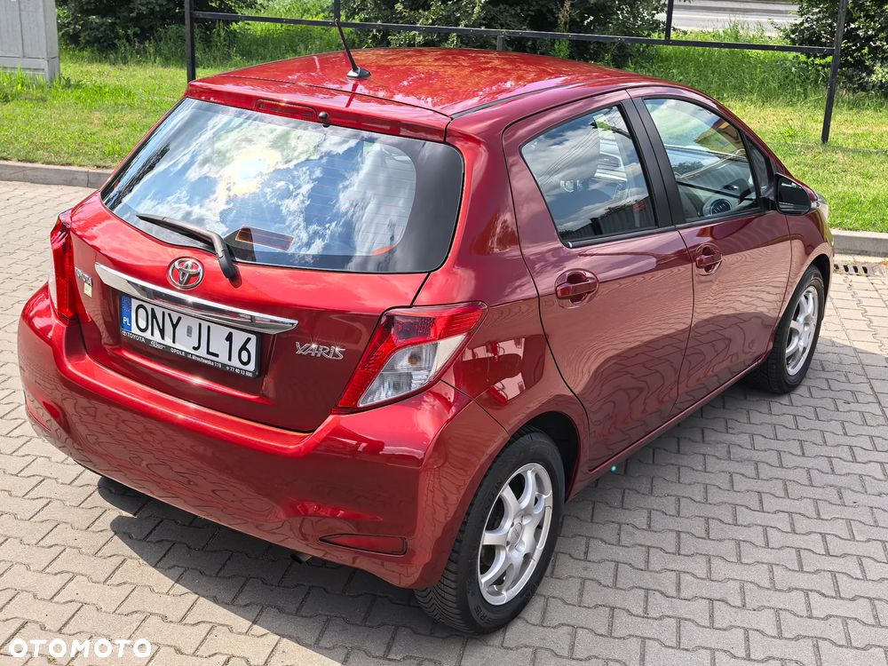 Toyota Yaris 1.0 Premium - 8