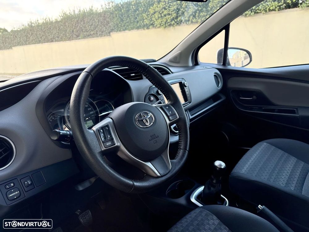 Toyota Yaris 1.0 VVT-i Comfort +PS Style+P.Techno - 11