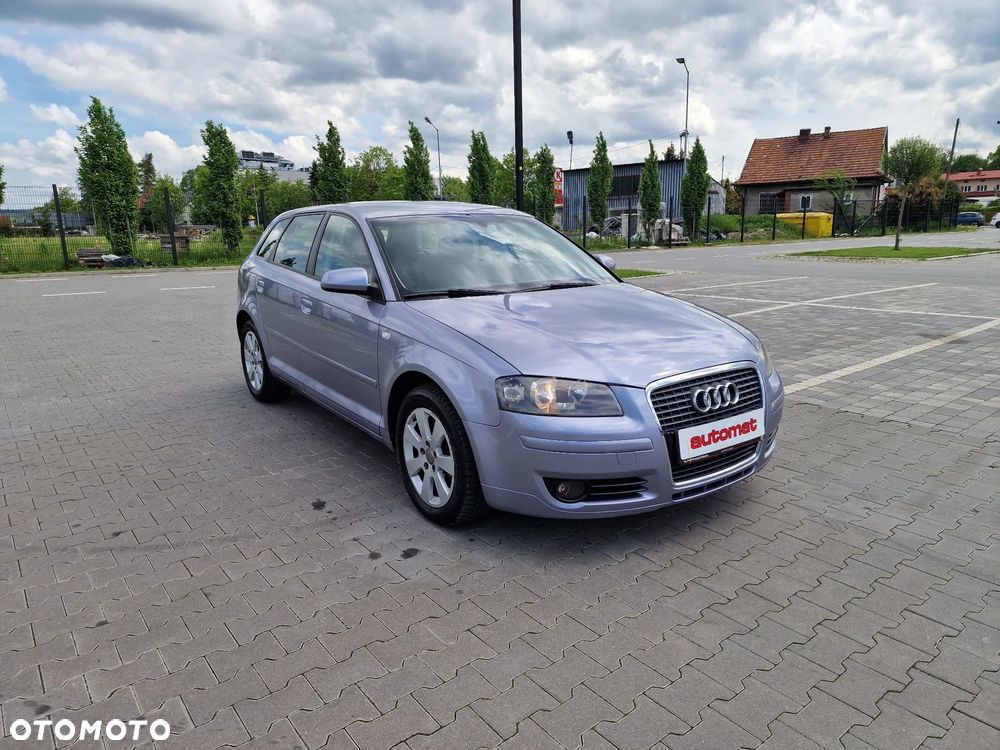Audi A3 Sportback - 4
