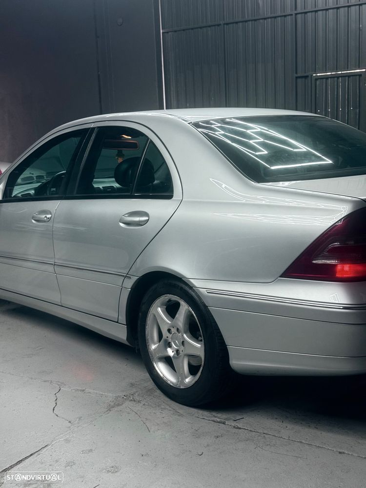 Mercedes-Benz C 220 - 17