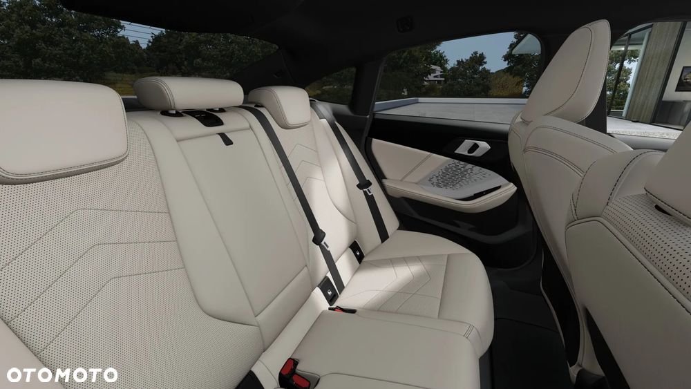 BMW Seria 2 216 - 11