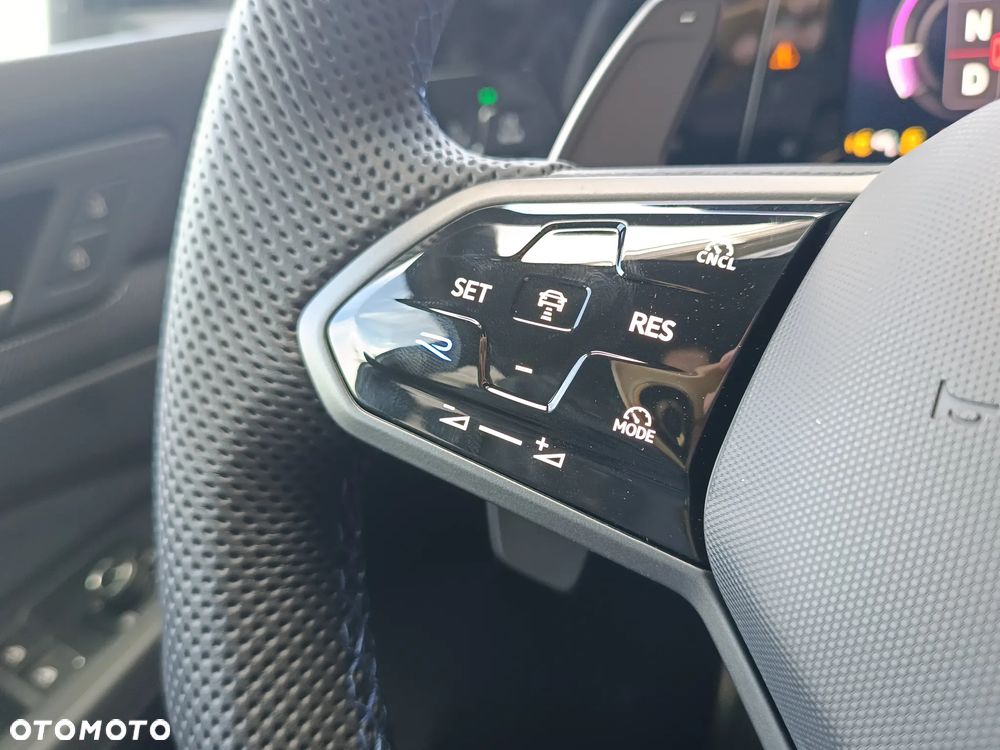 Volkswagen Golf 2.0 TSI 4Motion R DSG - 22