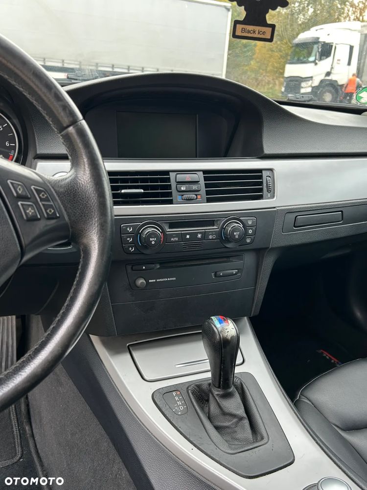 BMW Seria 3 320i - 15