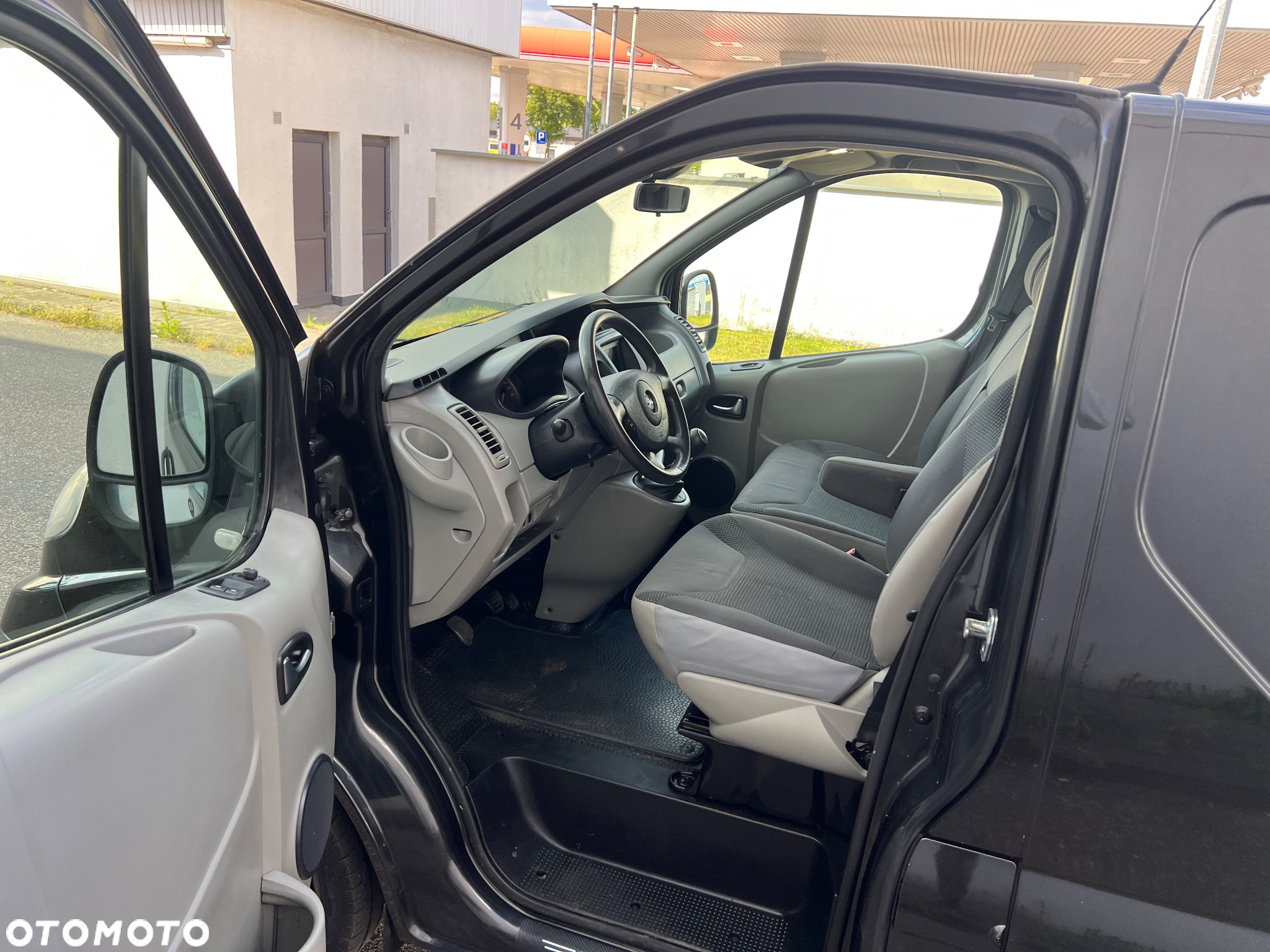 Opel VIVARO - 19