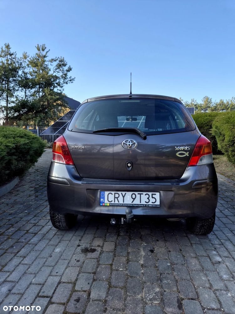 Toyota Yaris 1.33 Luna - 6