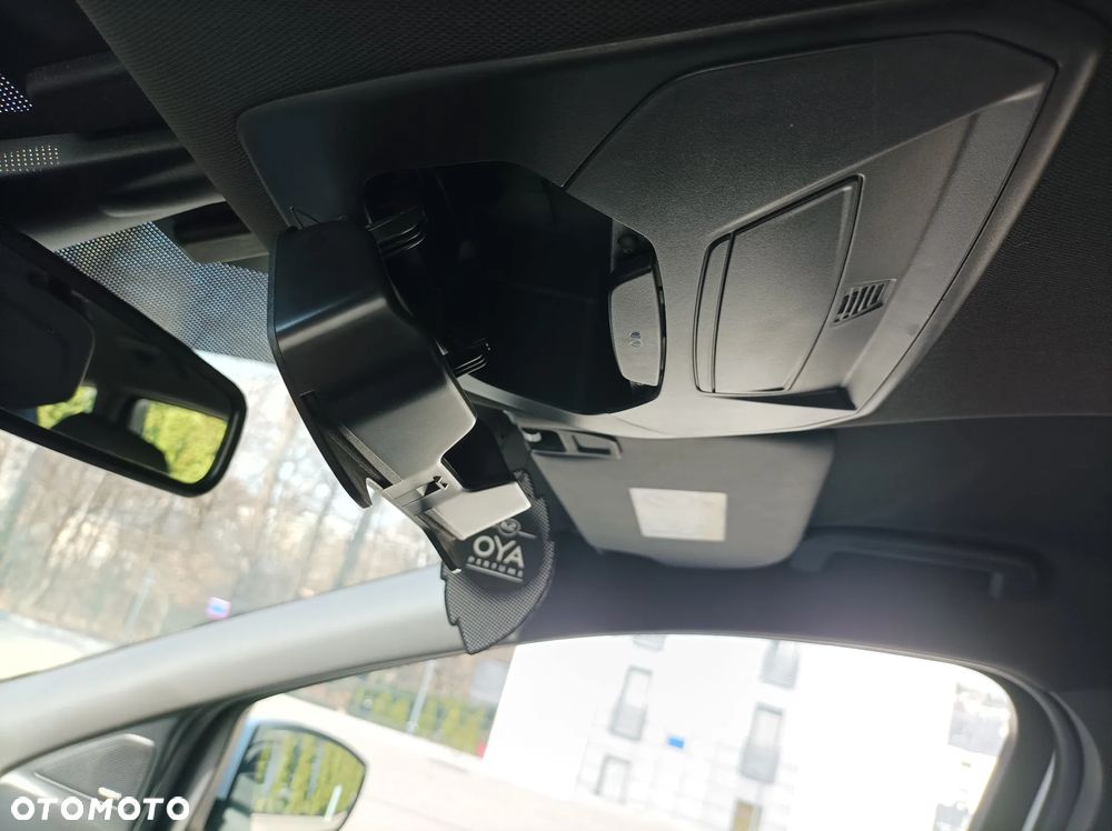 Ford Kuga 1.5 EcoBoost FWD ST-Line X - 27