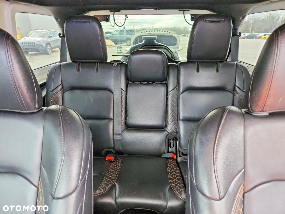 Jeep Wrangler Unlimited 3.6 Automatik Sahara - 9