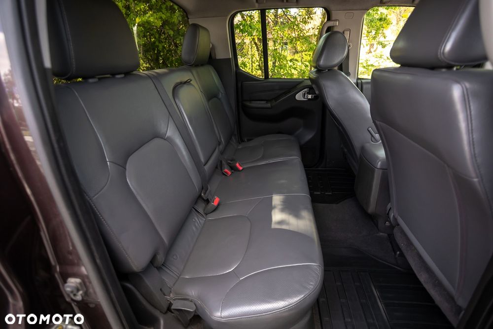 Nissan Navara 3.0 D V6 Platinum Long EU5 - 34