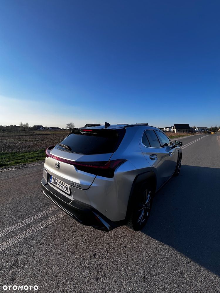Lexus UX 200 GPF F Sport 2WD - 6