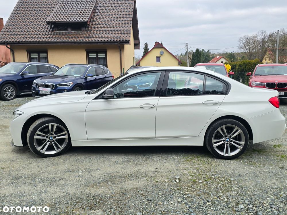BMW Seria 3 330i Edition M Sport Shadow - 16