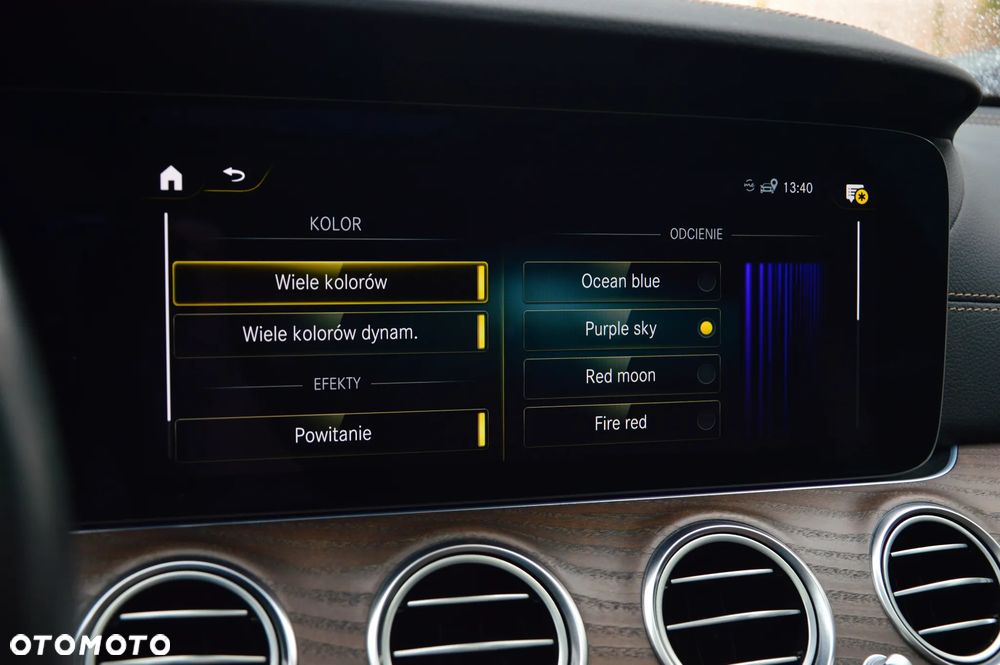 Mercedes-Benz Klasa E 300 9G-TRONIC AMG Line - 25