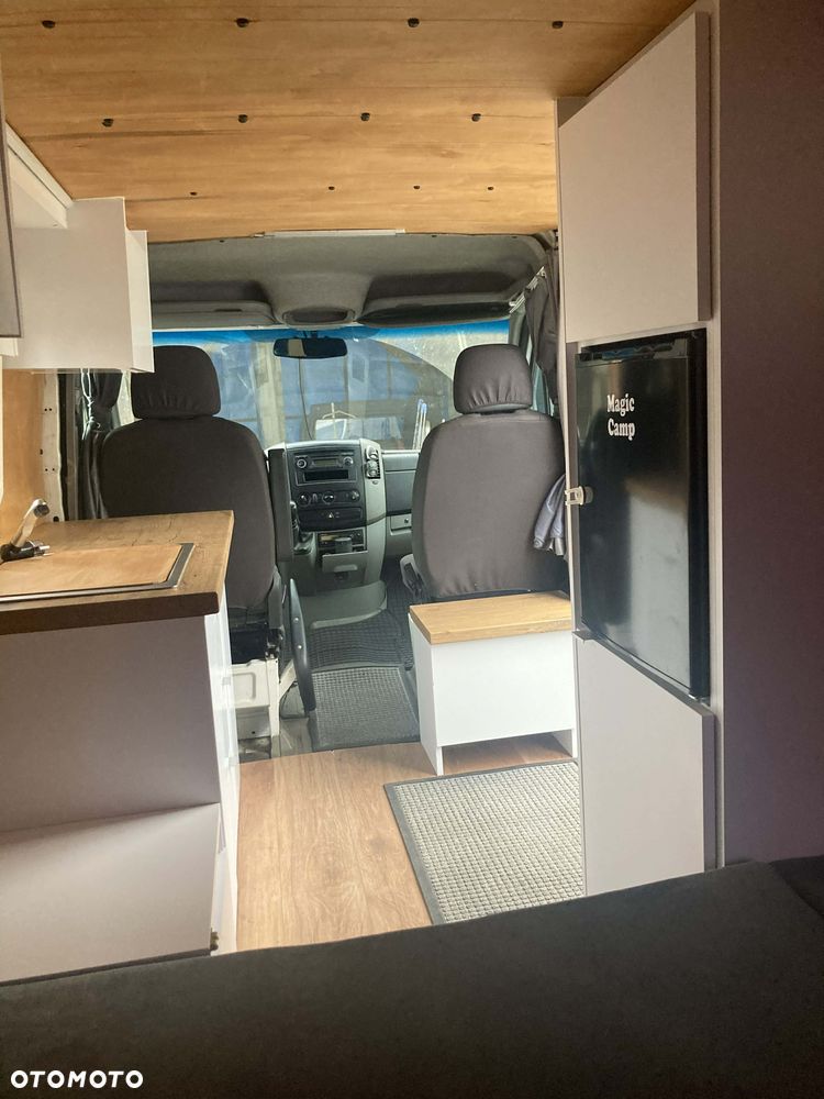 Mercedes-Benz Sprinter - 4