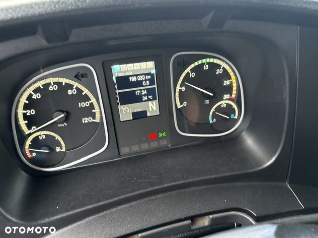 Mercedes-Benz Atego 1223 Skrzynia 7,5M/ Sypialka / Niski przebieg / - 10