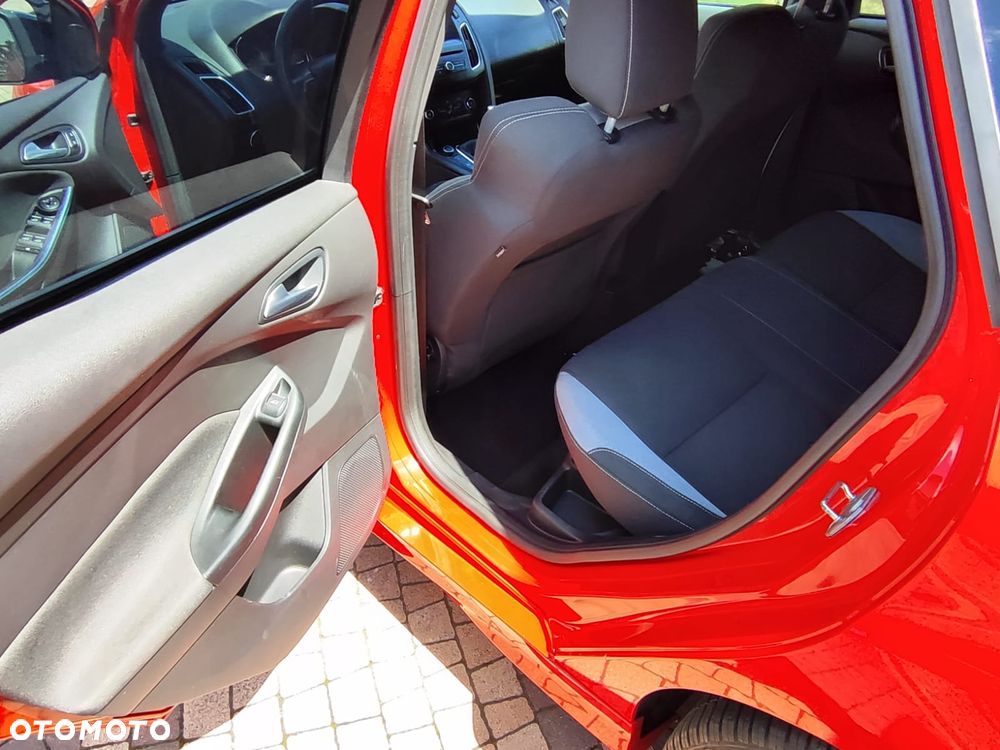 Ford Focus 2.0 TDCi ST - 11