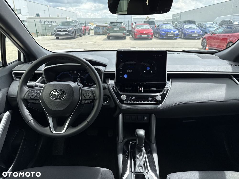 Toyota Corolla Cross - 9