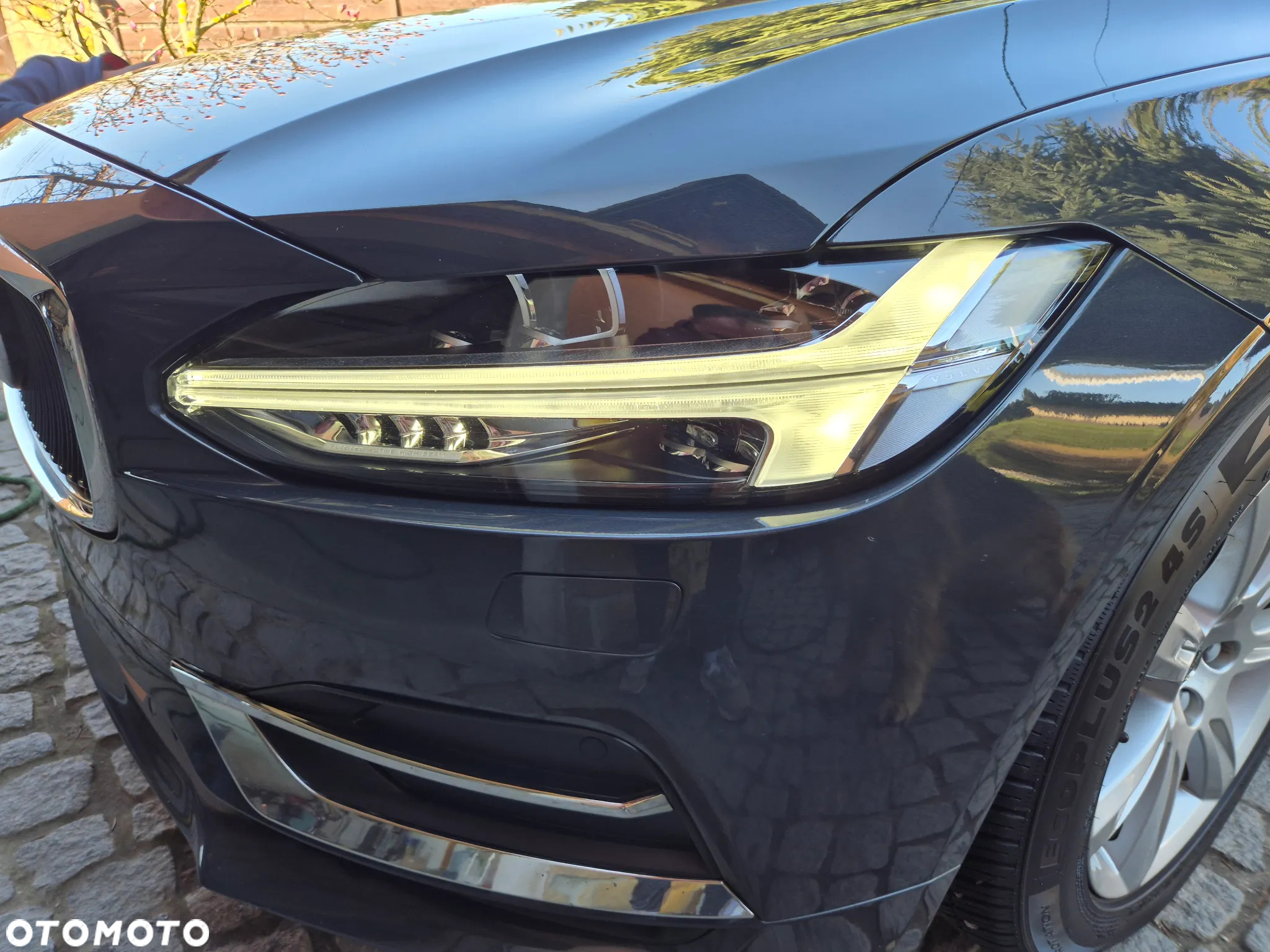 Volvo V90 D4 Geartronic Momentum Pro - 28